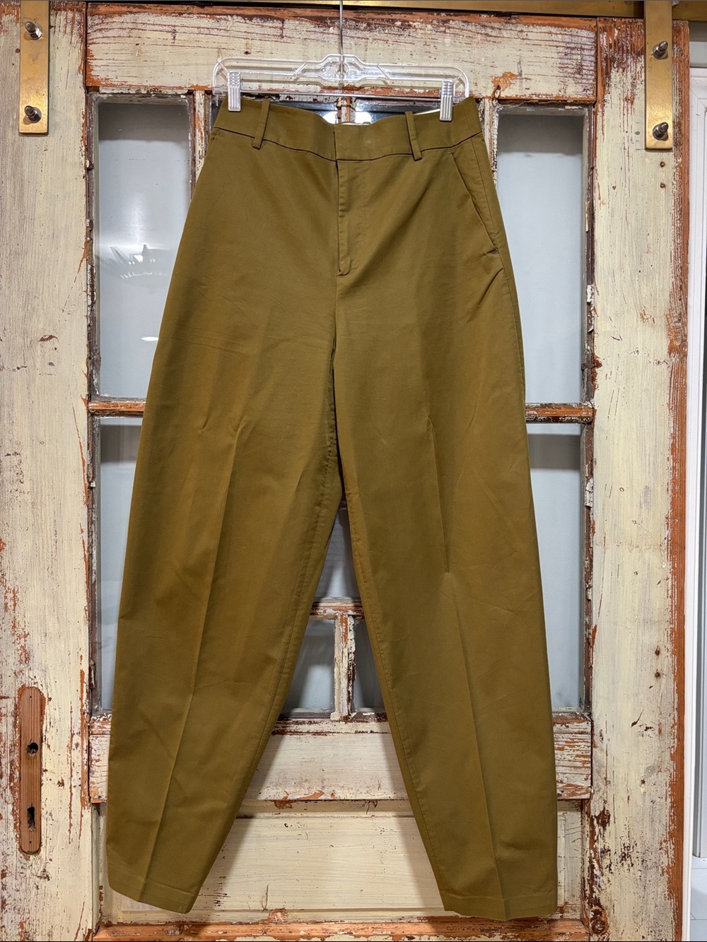 L'Academie Olive Cropped Tapered Pants